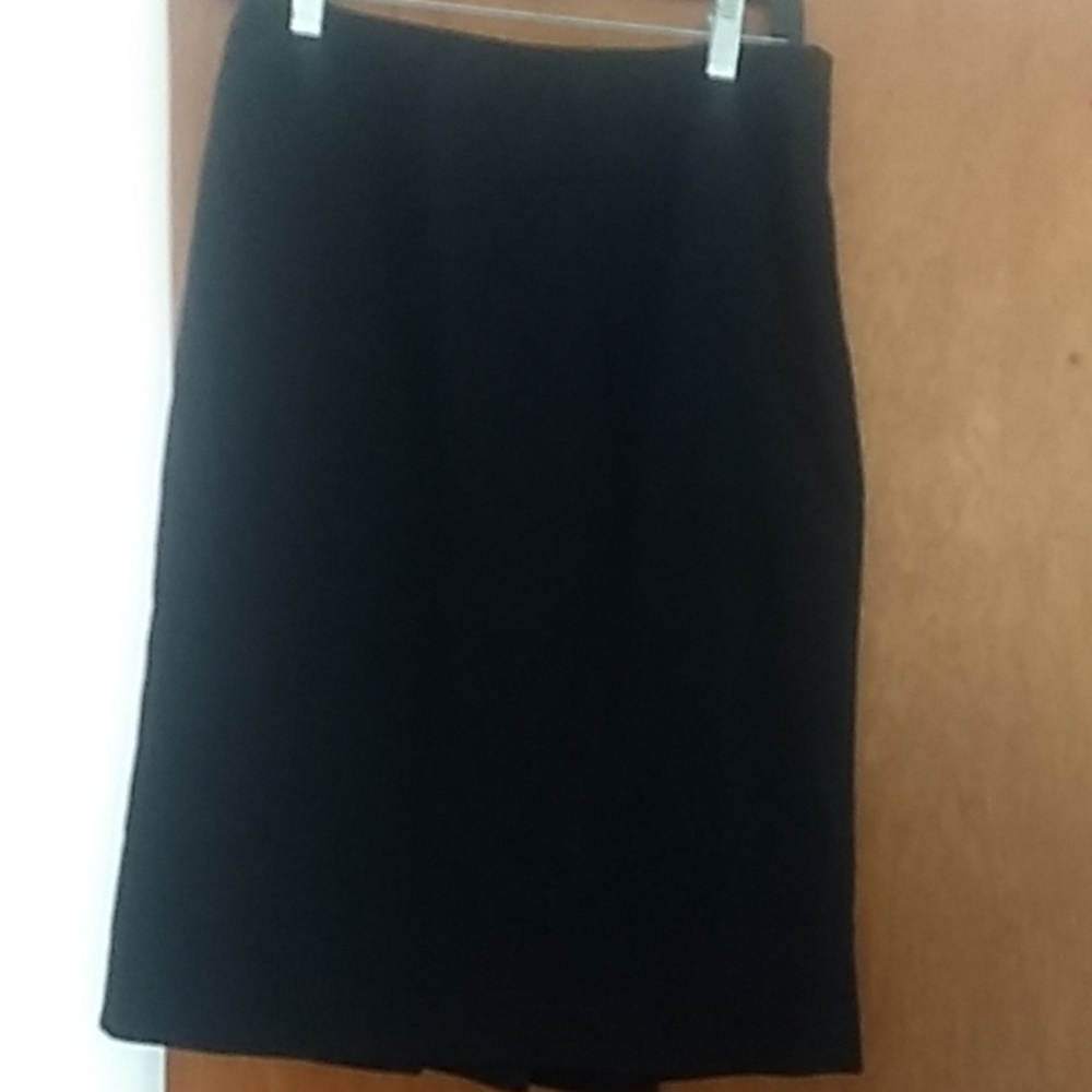 Black pencil skirt